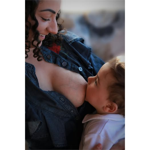 Breastfeed View tweet media