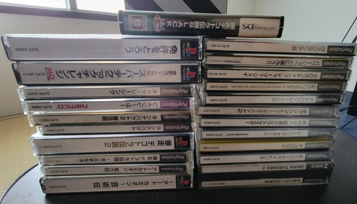 まだまだレトロゲーマ兄貴たちには負けますがこれからもあまり知られてないレースゲー集めてPS6でバリバリ綺麗な画質でプレイするの夢です。