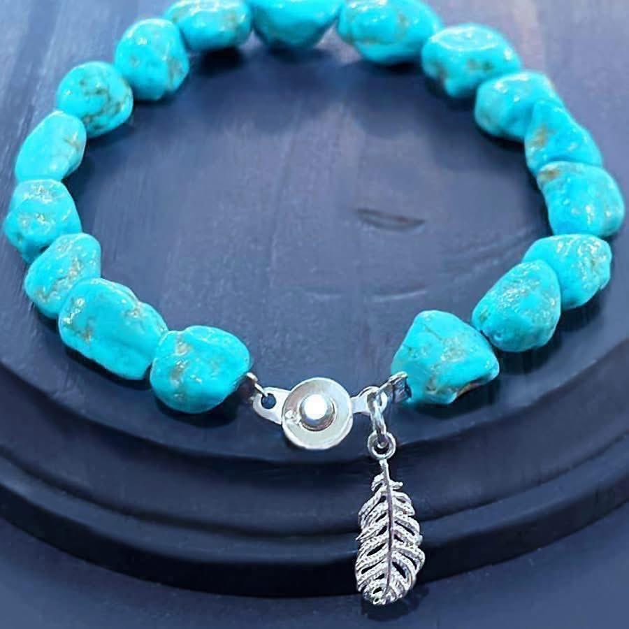 USAアリゾナ州の最高峰、スリーピングビューティー鉱山の天然