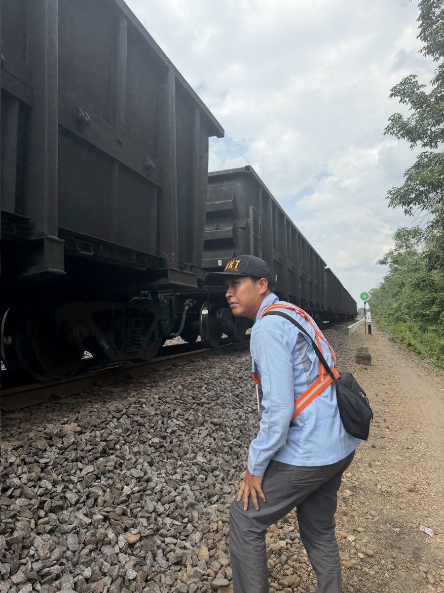 KNKT melakukan investigasi terhadap kejadian anjlokan KA 3100 (Barapati) di Petak Jalan Stasiun Serdang - Stasiun Payakabung, Sumatera Selatan.