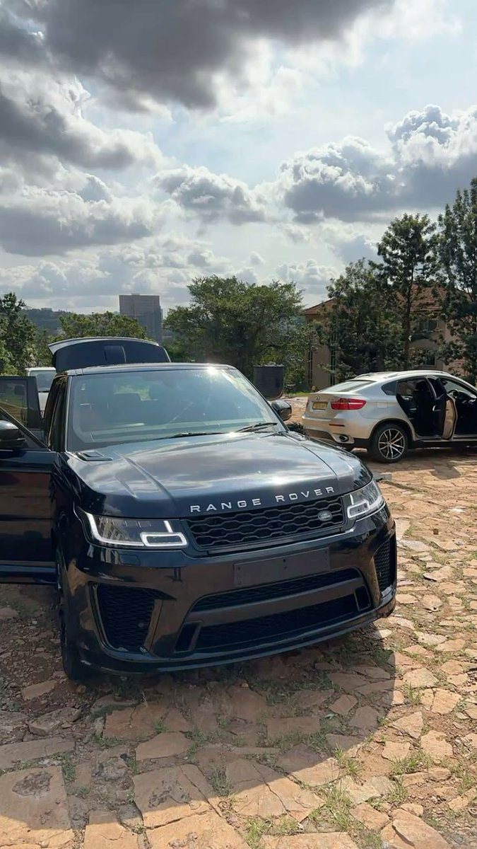 daniel_mainn's tweet image. One Fact about Ranger Rovers?