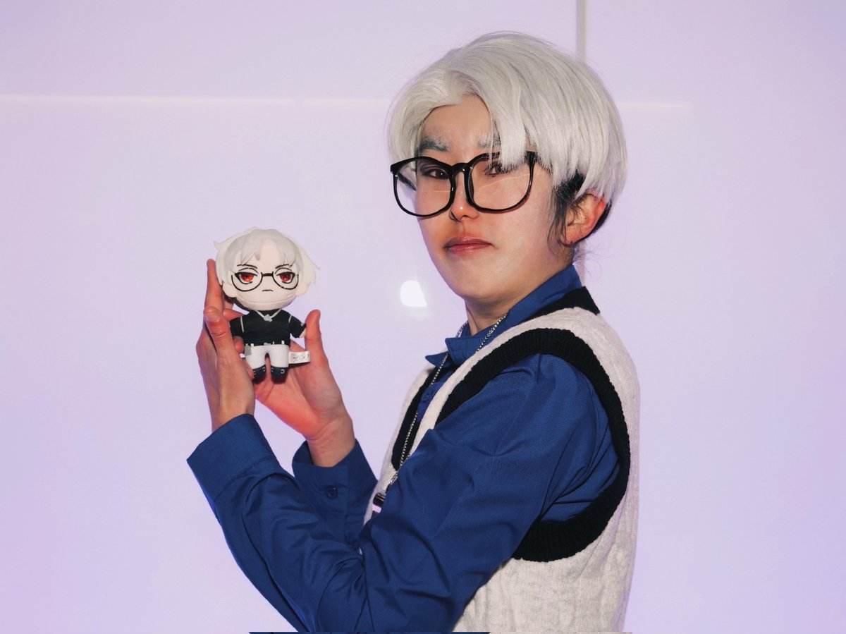 Maneuver_Alpha's tweet photo. 【cos注意】
🏠️🤍(ガンボver.)

📸ハリーさん(@hurryfox1984)
(いつもお世話になっておりますっ！)

Happy Birthday, 理解お兄さん!!
これからも私マヌーヴァは、理解推しのコスプレイヤーです！
#草薙理解生誕祭2026 
#草薙理解誕生祭2026 
#アコスタところざわ https://t.co/5OWqGUQsDT