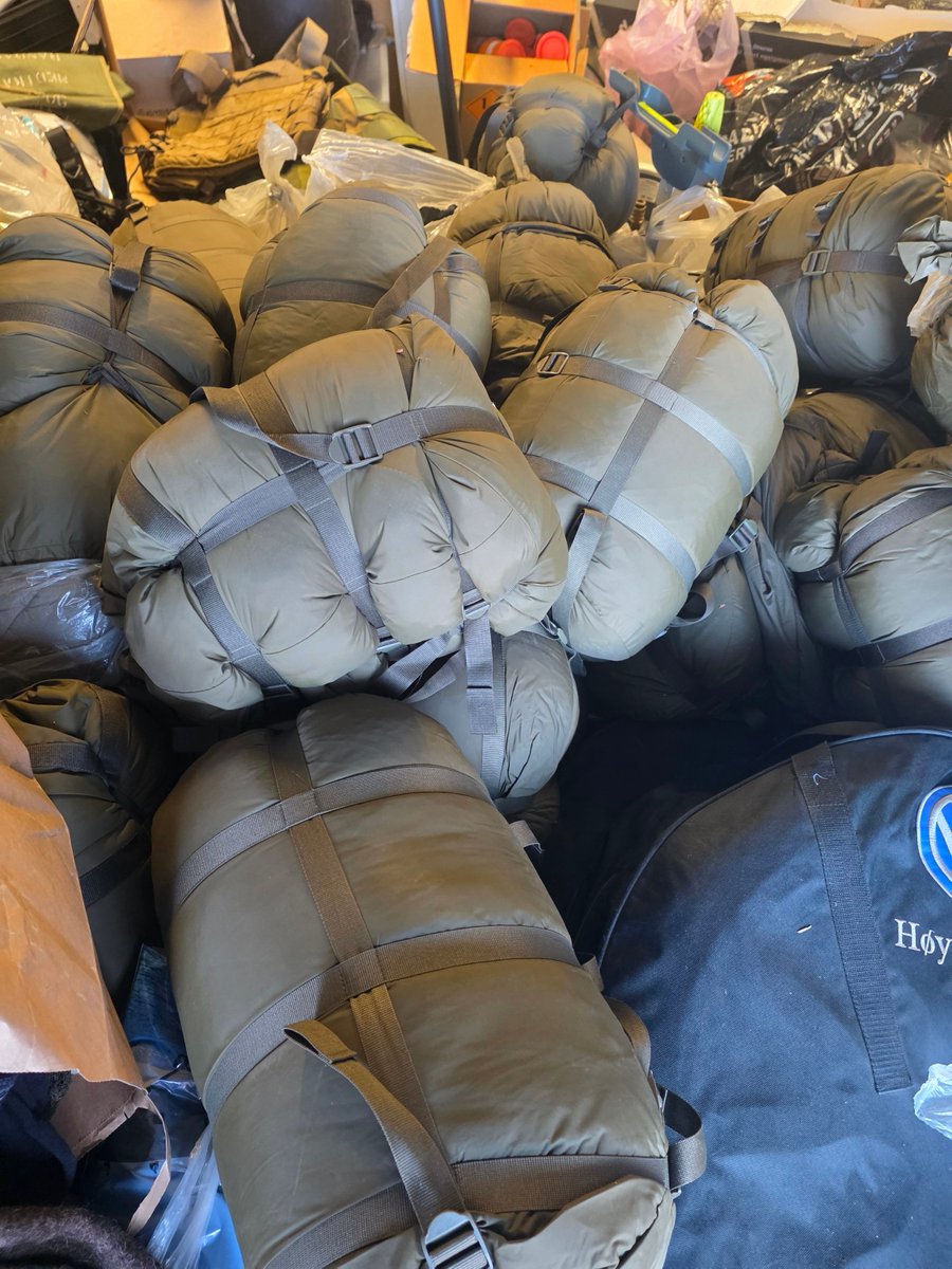 Cold kills just as bullets do.
We’ve delivered thousands of sleeping bags to keep soldiers alive.
Help us deliver more → linktr.ee/Vaukraine