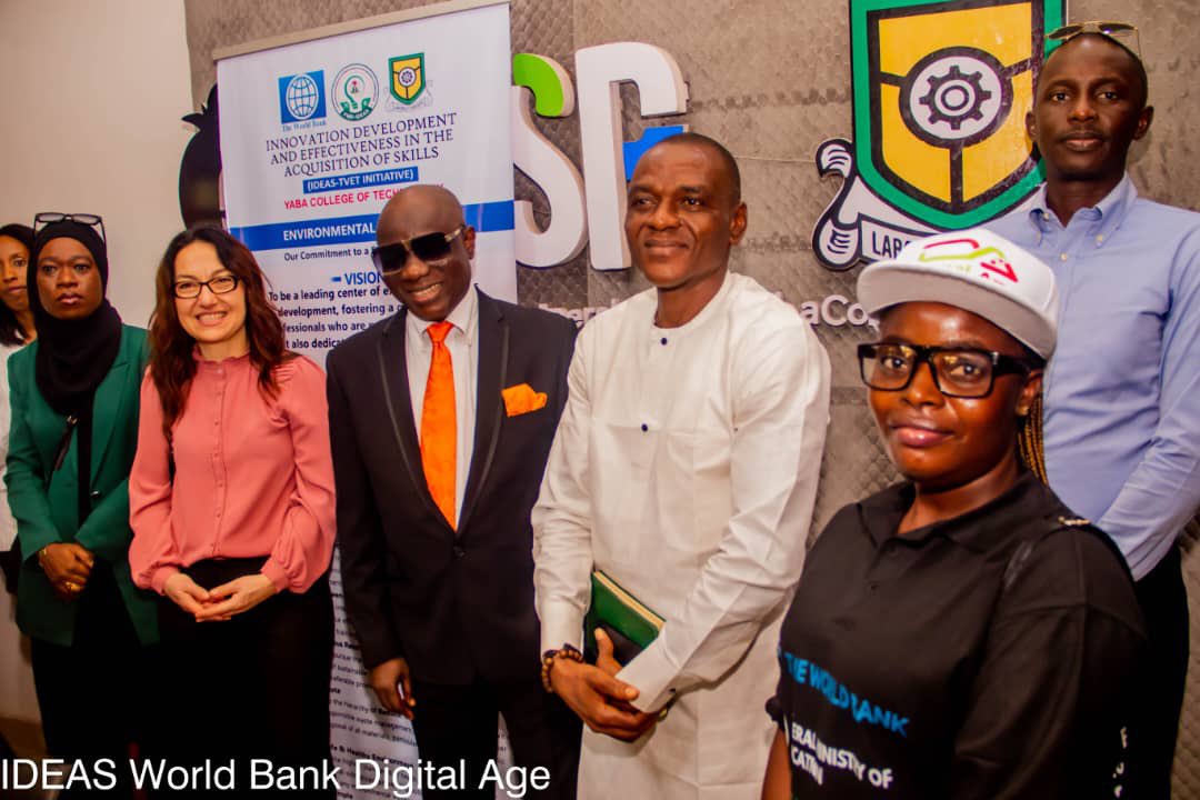 socialdacideas's tweet photo. That man with the mic? Dr Abimbola and Mr Devies.A true force🔥
Selfless. Relentless. Always fighting for his trainees.
Proud to be trained by Digital Age Consultants LTD. 💼✨ https://t.co/Azh71sk72V