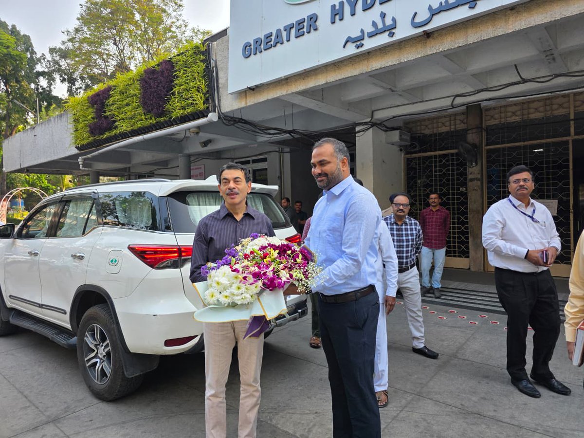 jsuryareddy's tweet image. Greater Hyderabad Municipal Corporation (GHMC)

The Zones, Circles and Wards under GHMC.

RV Karnan, IAS, continues as the GHMC Commissioner.

#Zones #Circles #Wards #GHMC #Hyderabad