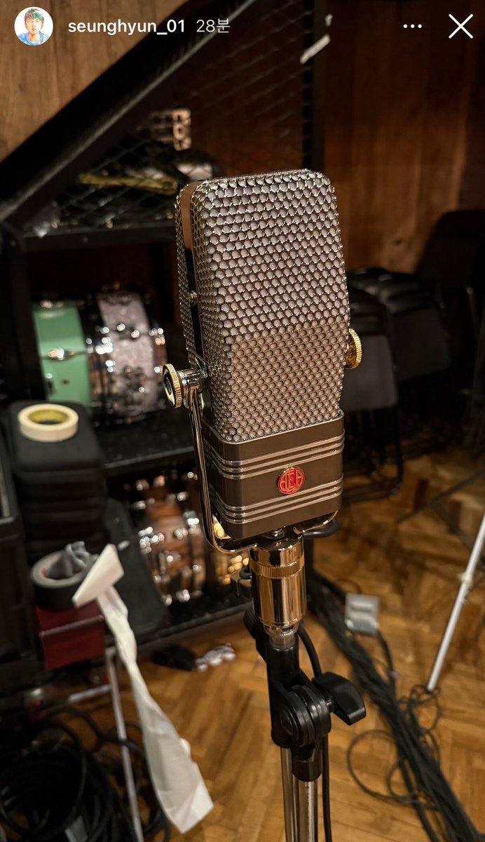 녹음하러 갔군아 ..
설렌다..//