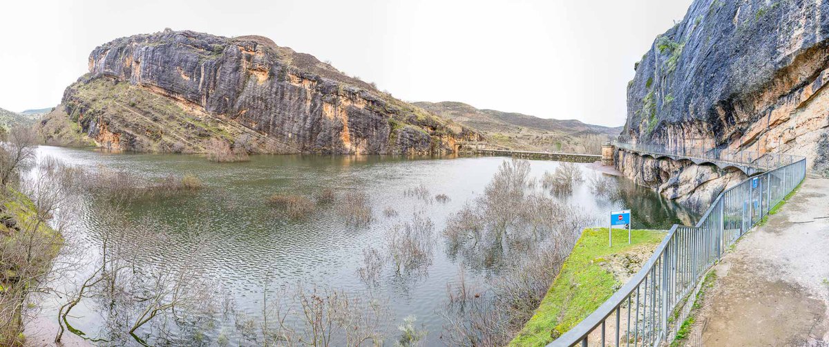jslsvega's tweet photo. Panorámica de la Presa del Pontón de la Oliva en el río Lozoya (Madrid).
#presa #embalse #pantano #rio #ponton #pontondelaoliva #lozoya #madrid https://t.co/tIaZIoGD6f