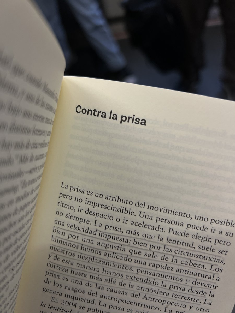 Aquí, luchando desde primera hora.