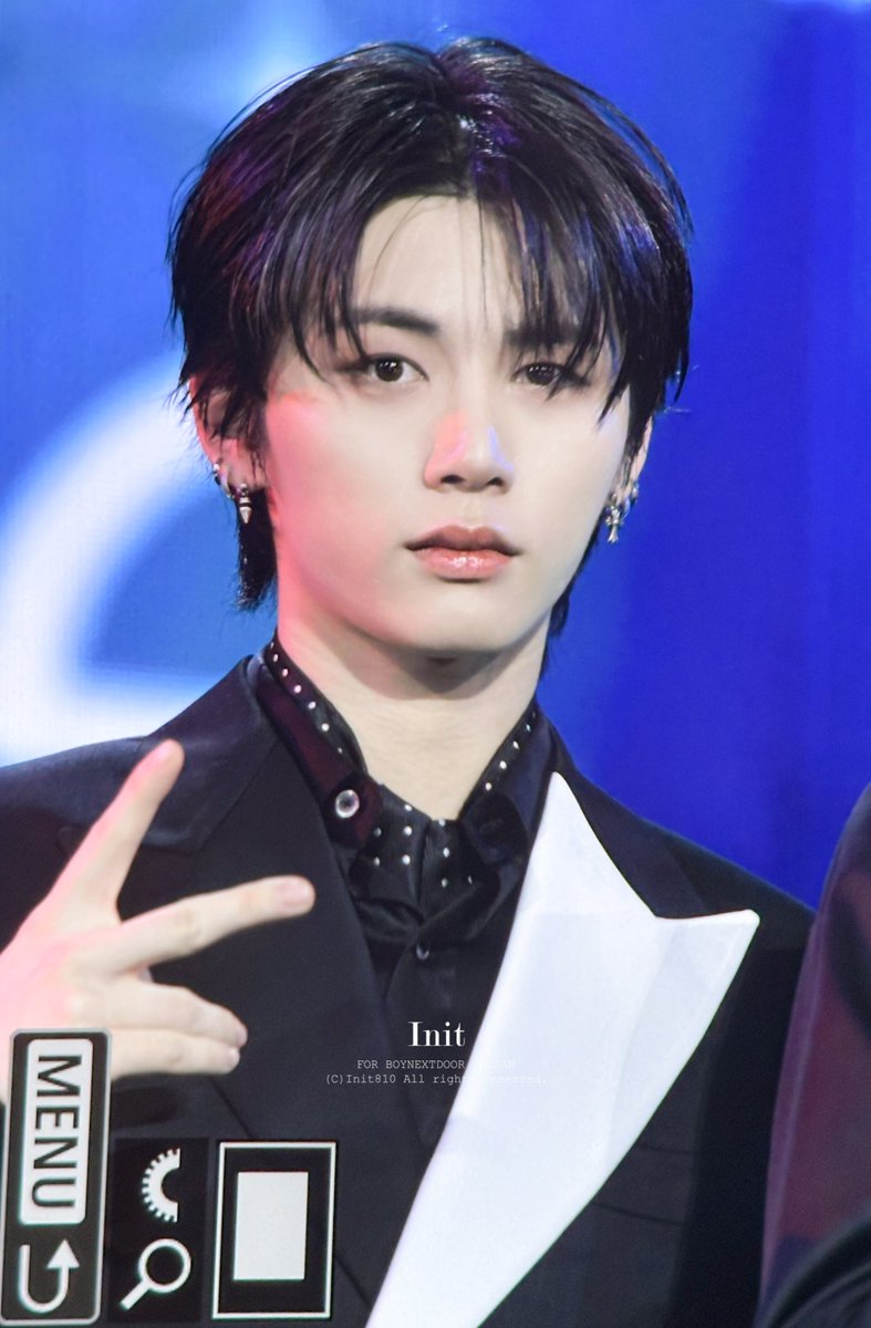 𝐈𝐧𝐢𝐭 tweet media