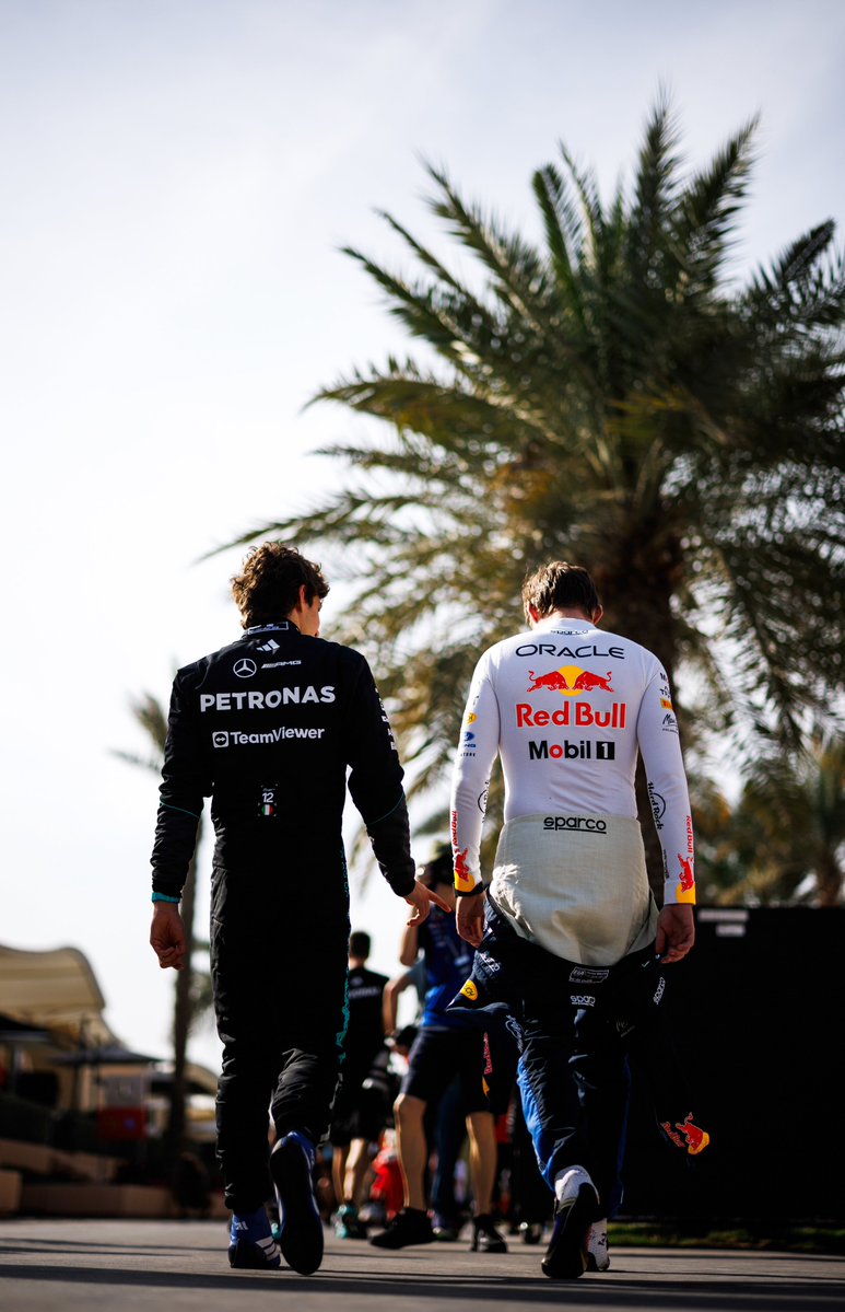 redbullracing's tweet image. Traditions 👊

#F1 || #F1Testing 🇧🇭