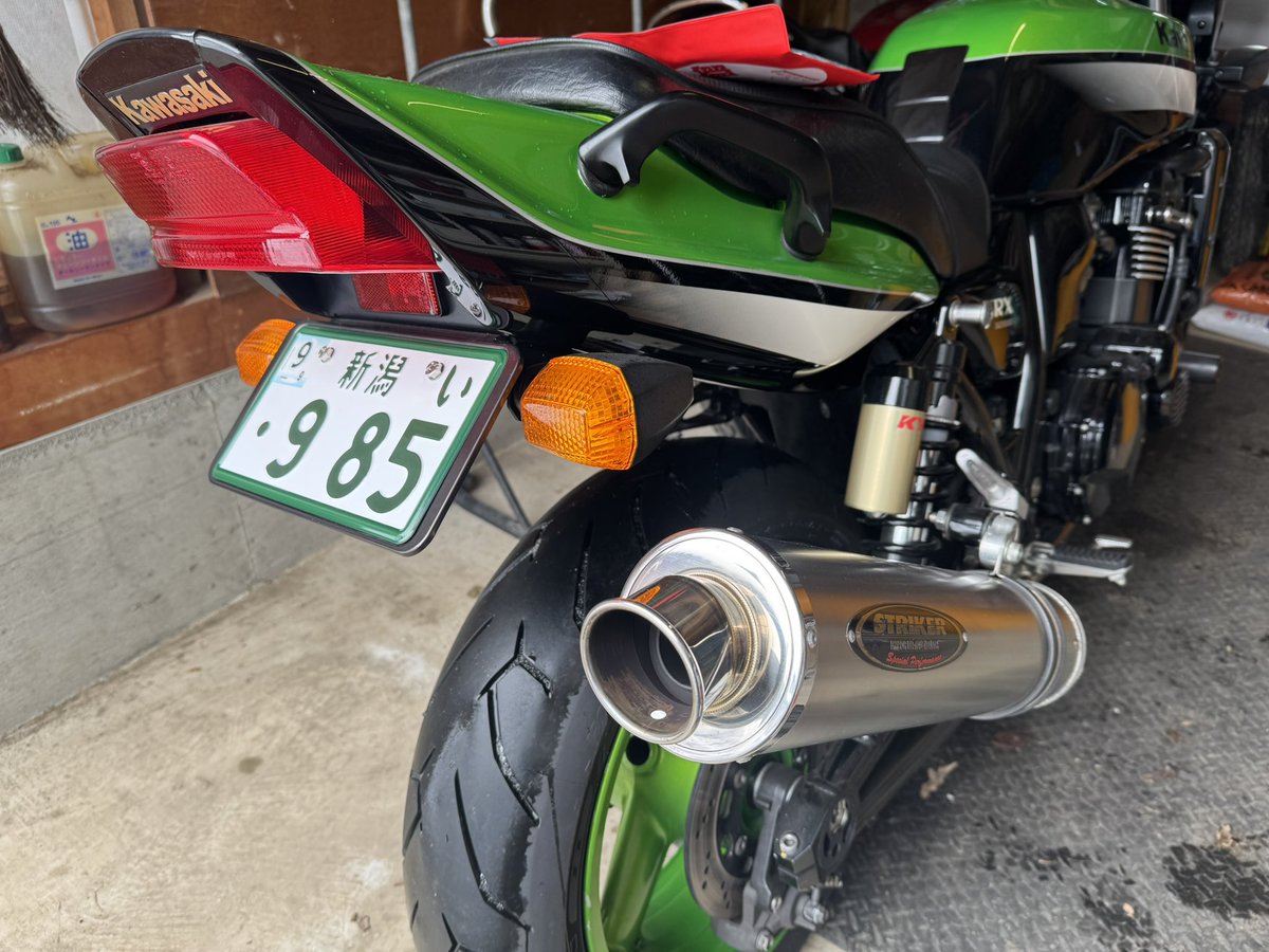 新潟外向き親方ハイエース tweet media