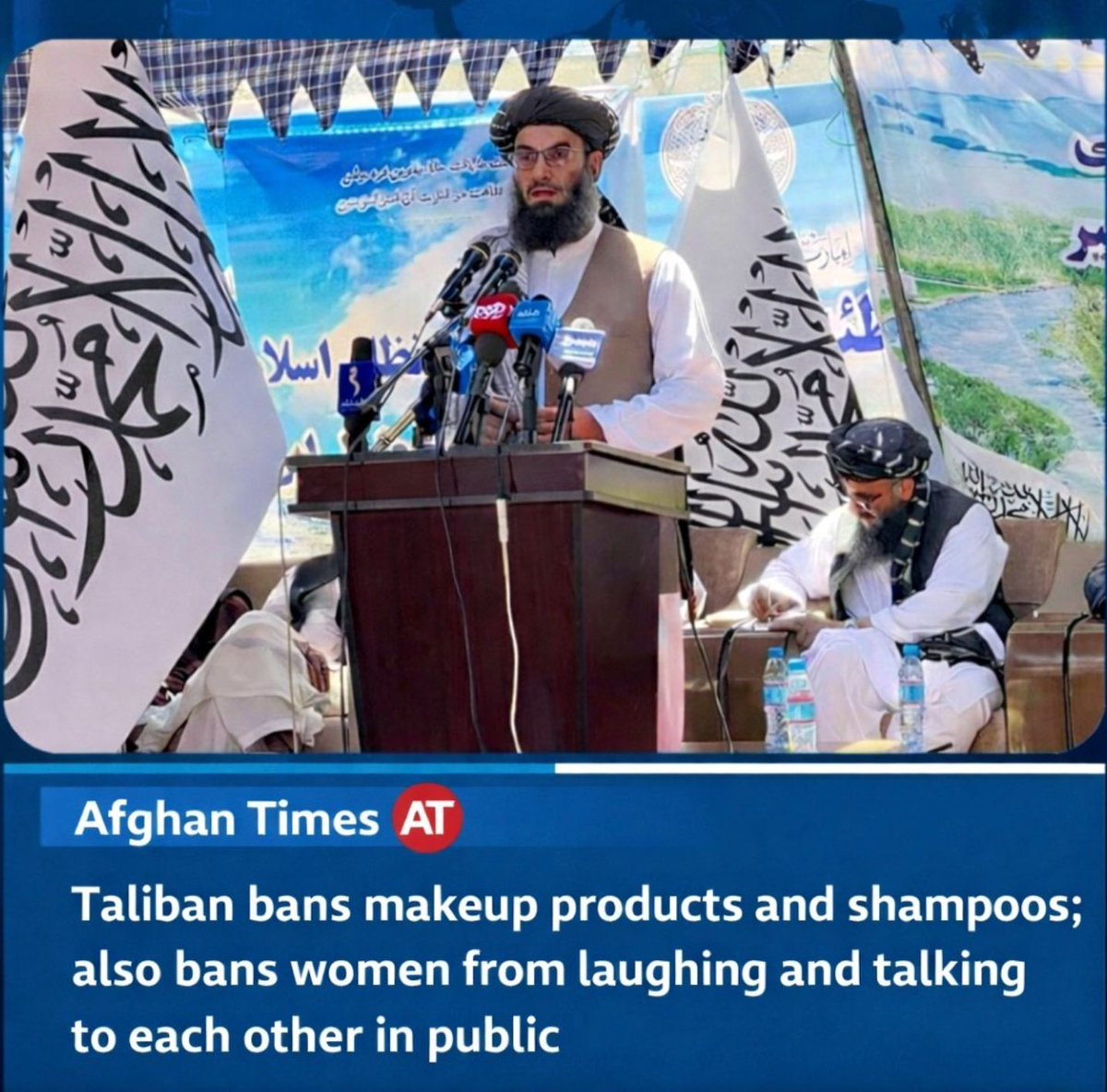 Afganistan Taliban yönetimi,
Kadınlara makyaj, şampuan ve gülmeyi de yasakladı.