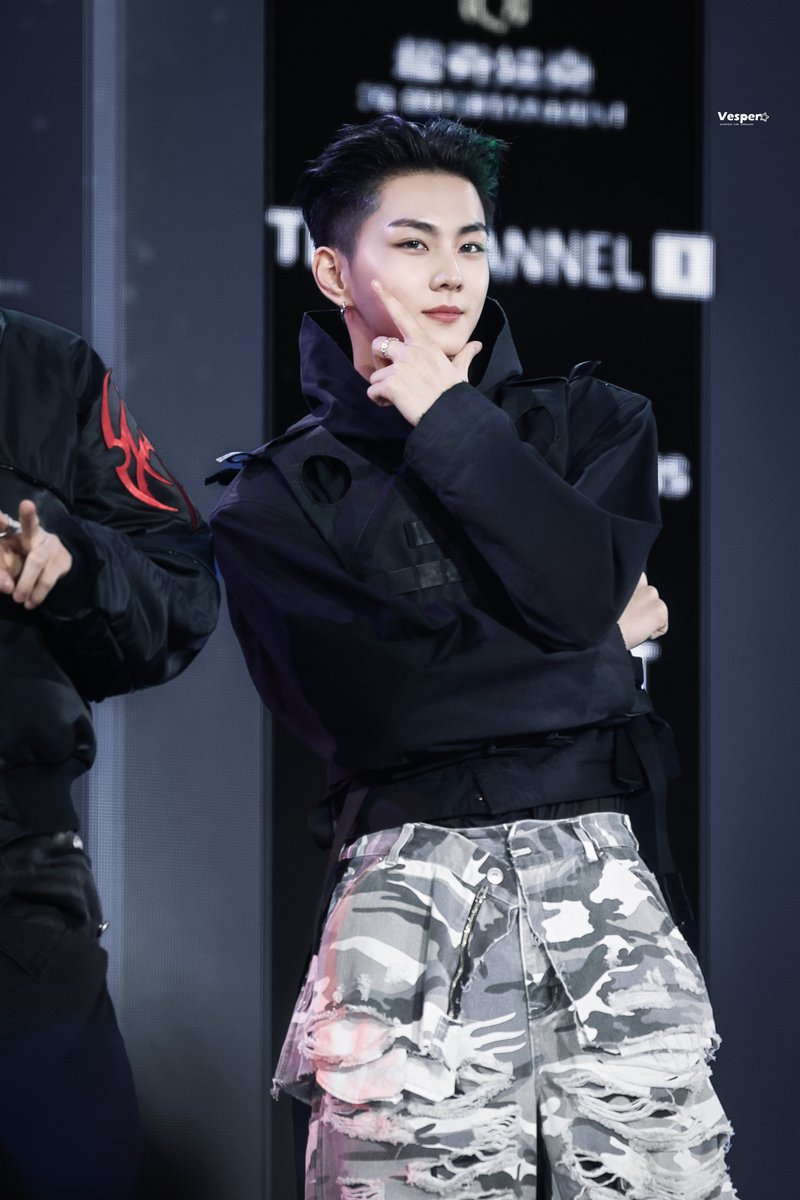 ᴠᴇsᴘᴇʀ. tweet media