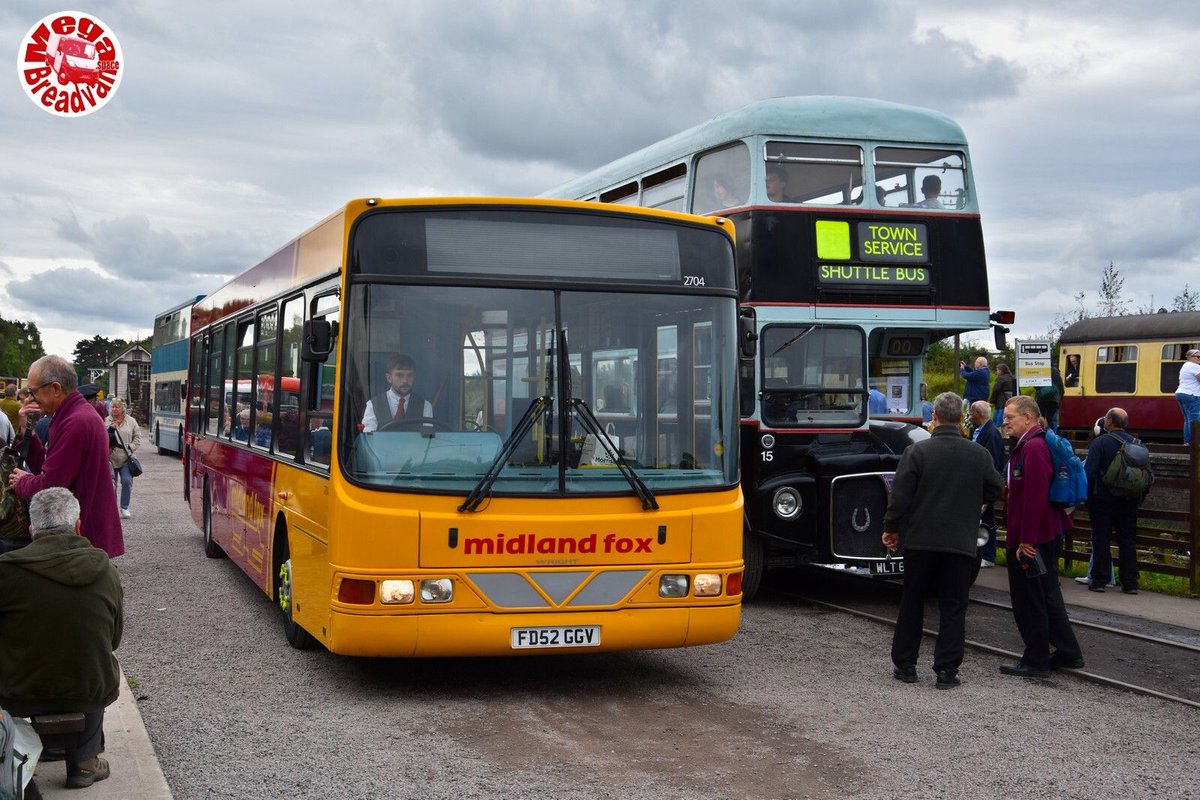 megabreadvan's tweet image. Arriva Midlands FD52GGV DAF SB200 / Wright in service in 2007, then later in preservation in 2023. 
#arriva #arrivabus #wrightbus #leicester
flickr.com/photos/megabre…