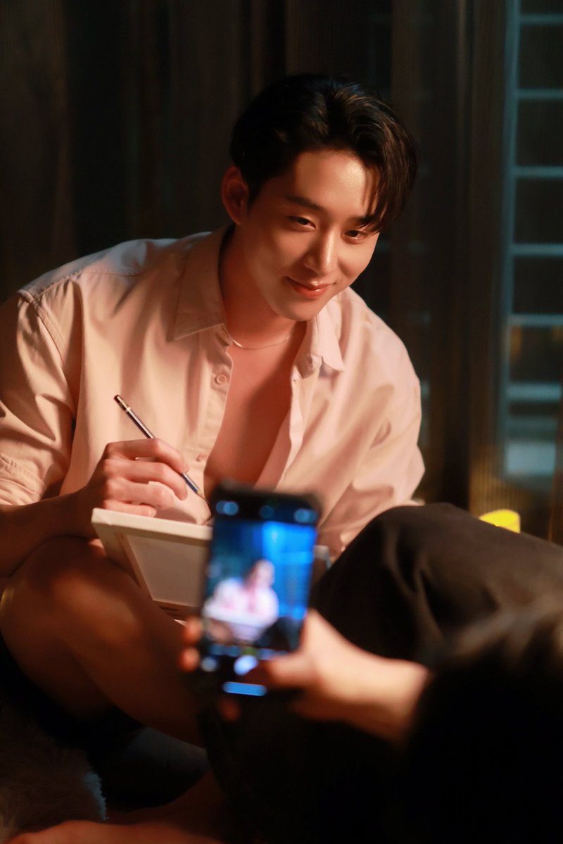 แม่น้องดีนกดรี              แม่น้องมอธกดใจ

#YouManiacSeries #WilliamEst