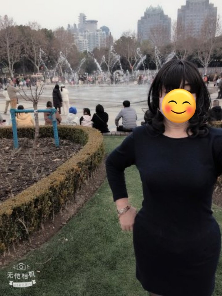 運氣不錯，剛好遇到噴泉音樂表演 ，噴泉隨著音樂節奏律動，起舞。