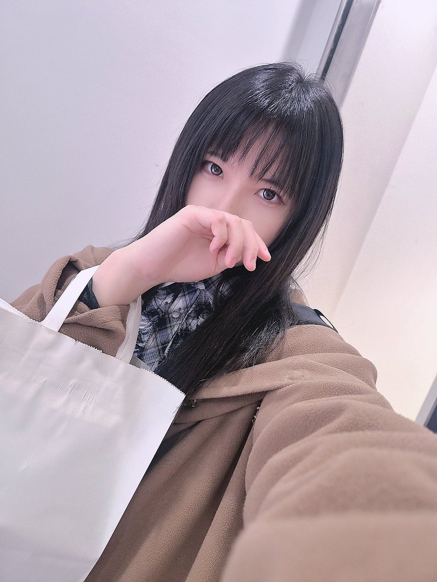 月島なる tweet media