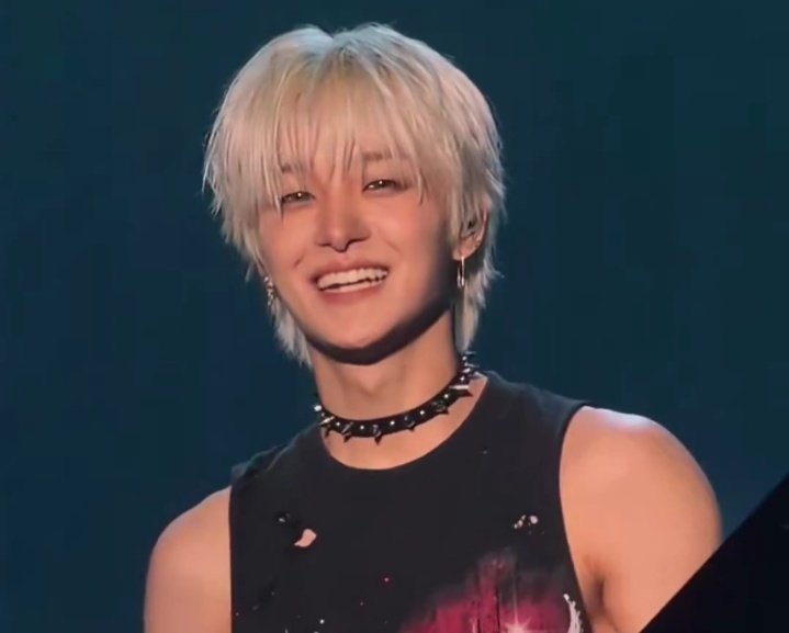 지훈피드 tweet media