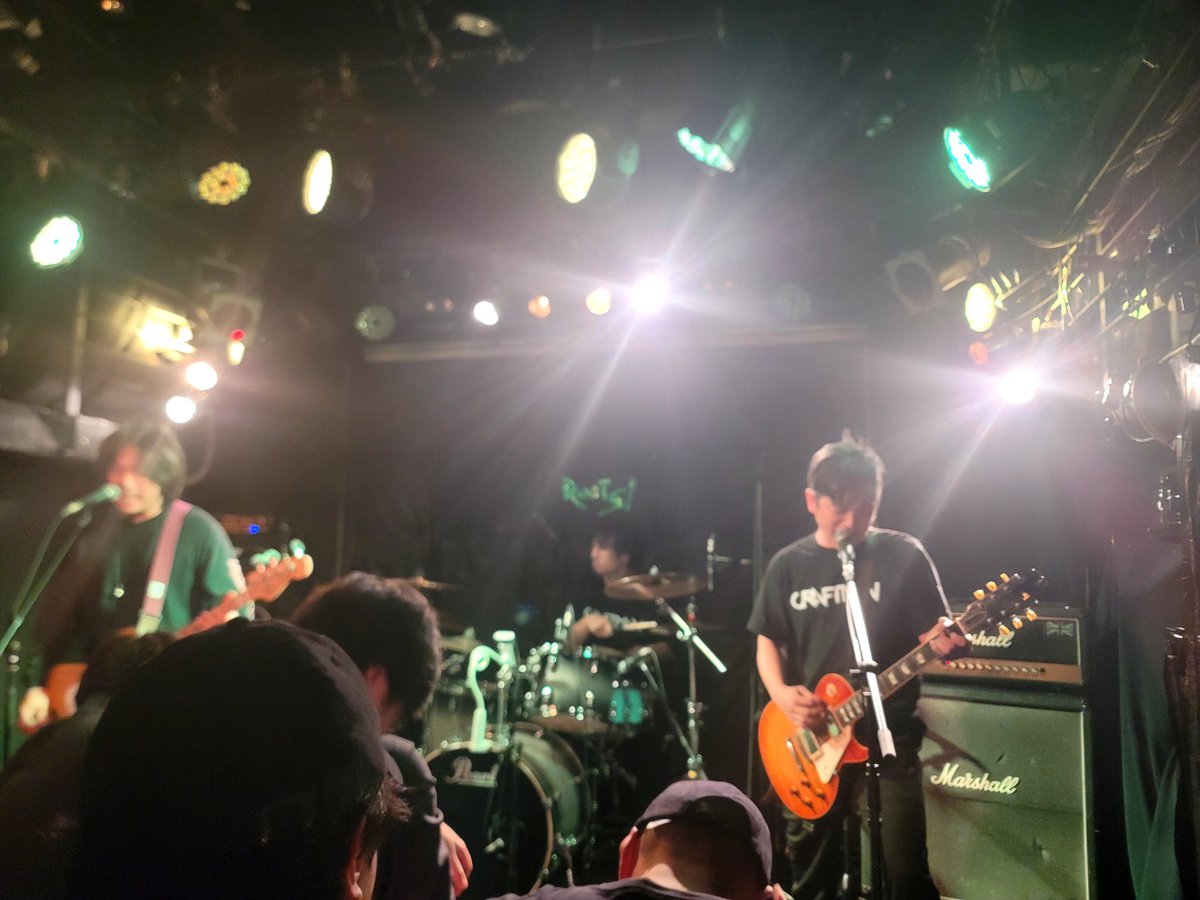 304 Records tweet media