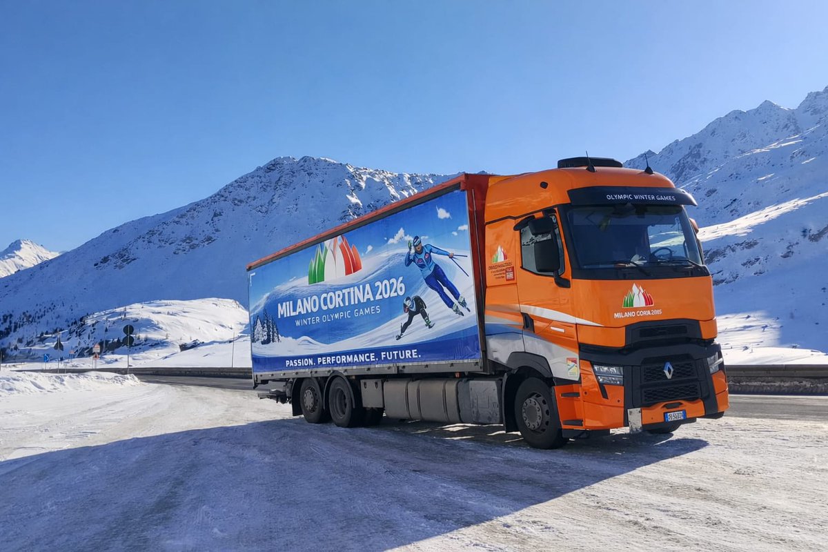 𝐀𝐛𝐫𝐚𝐦𝐨 𝐓𝐫𝐚𝐬𝐩𝐨𝐫𝐭𝐢 
𝐈𝐧𝐧𝐨𝐯𝐚𝐳𝐢𝐨𝐧𝐞 𝐞 𝐓𝐫𝐚𝐝𝐢𝐳𝐢𝐨𝐧𝐞 𝐢𝐧 𝐌𝐨𝐯𝐢𝐦𝐞𝐧𝐭𝐨!
In un momento in cui il mondo celebra l’unità attraverso lo sport, Abramo Trasporti e Logistica si allinea con i valori dell’eleganza e della sobrietà italiani