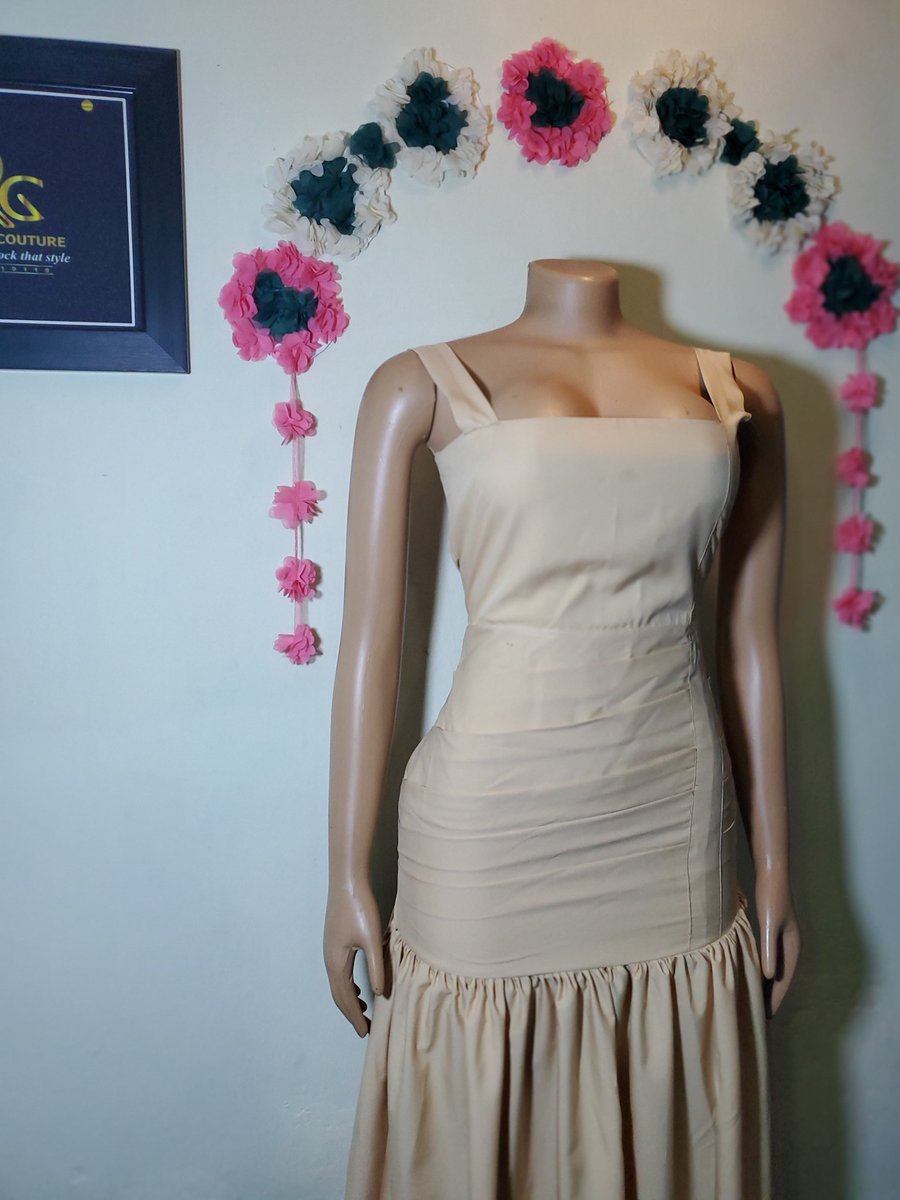 missrebgold's tweet photo. I make dresses that fits,gives you comfort and increases your confidence https://t.co/sGRysf1P1L