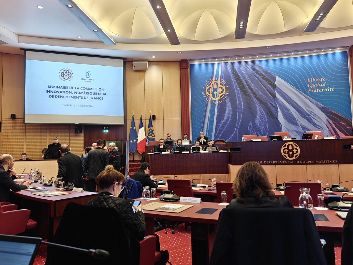 AlainTurby's tweet photo. Lancement de la commission innovation, numérique et #IA à Nice. Introduction de @ca_ginesy qui salue la présence de plusieurs présidents de départements, témoignage de la prise de conscience des enjeux liés aux thématiques abordées.
#IA #DATA @ADepartementsF https://t.co/y0lxBJkTnH