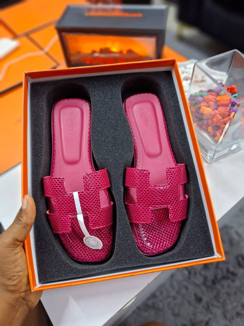 Fluffy and Zo Signature ♀️Shoes & Bags♀️ tweet media