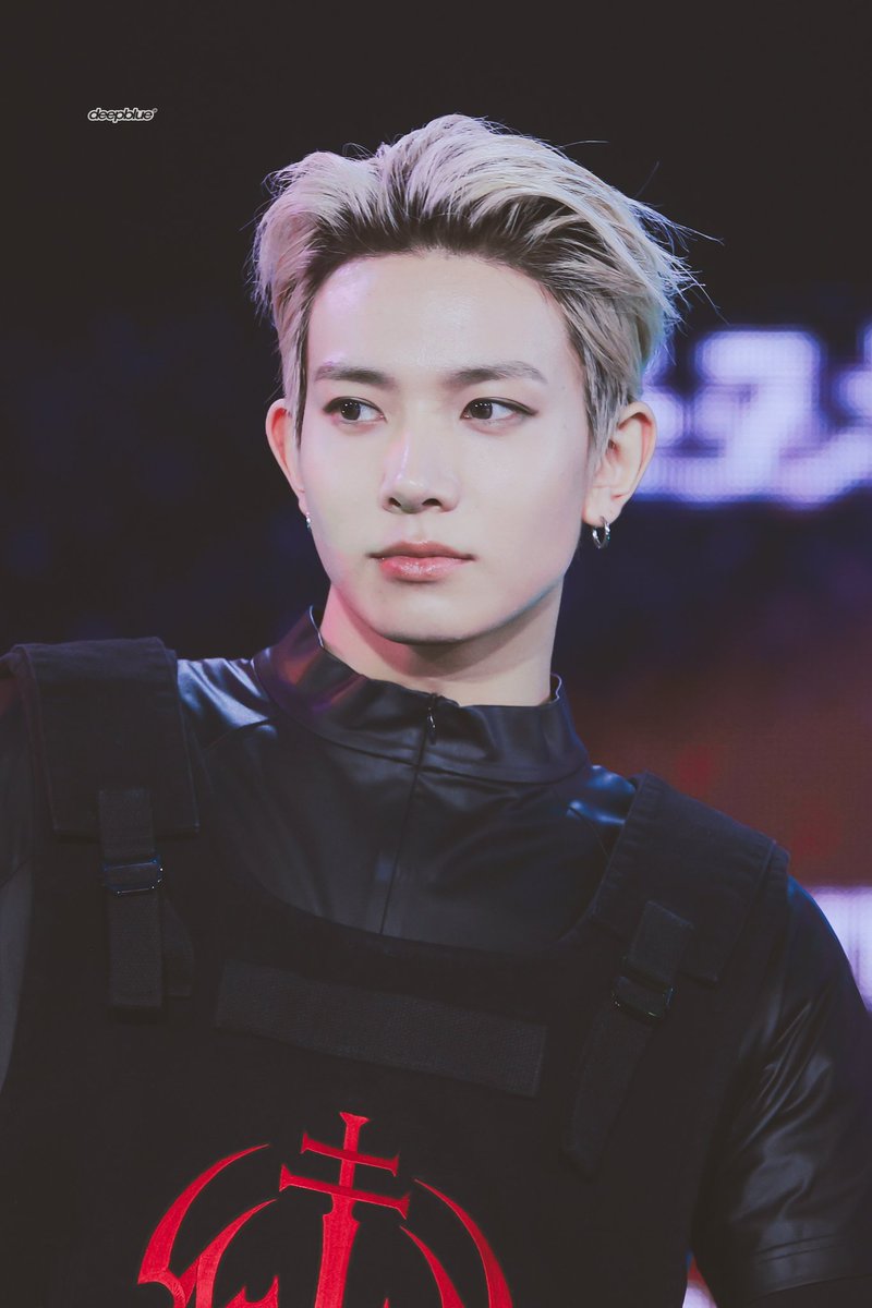 𝗱𝗲𝗲𝗽𝗯𝗹𝘂𝗲 tweet media