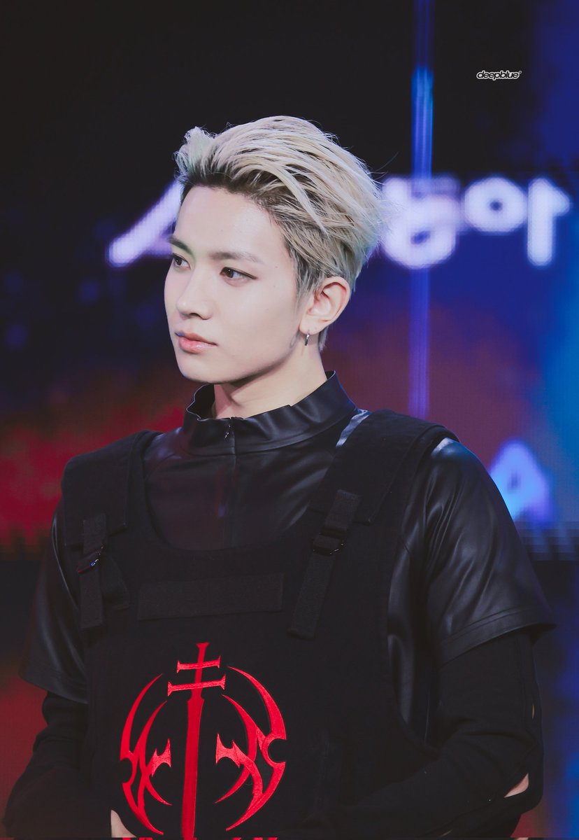 𝗱𝗲𝗲𝗽𝗯𝗹𝘂𝗲 tweet media