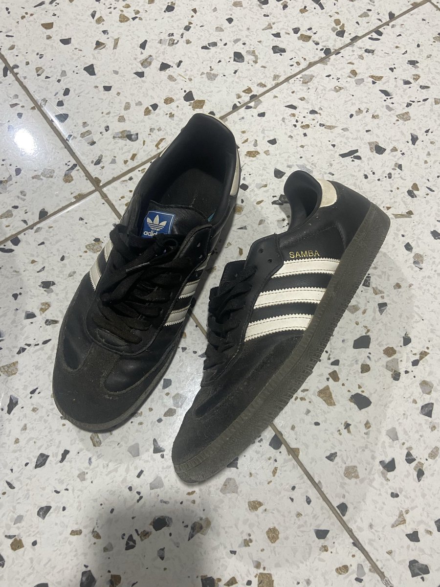 daditya2's tweet photo. WTS (Want To Sale)
X
1. Reebok Glide × NASA - BNIB 10/10 Size EU43 -
Rp 399.000

2.adidas Samba OG Black White - 8/10 (need
wash) Size EU 44 2/3 atau US 10 1/2 - Rp
299.000

https://t.co/E1dZCMsh4P AF1 Mid OG NYC Jewel - 7/10 size EU 43 -
Rp 149.000 https://t.co/QHRnD3cMqz
