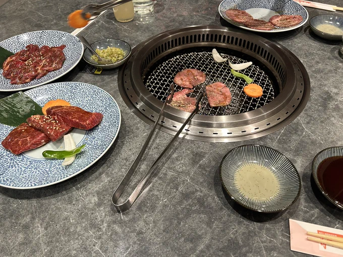 先日アズレンで勝った金で遊べなかった友達と焼肉をば