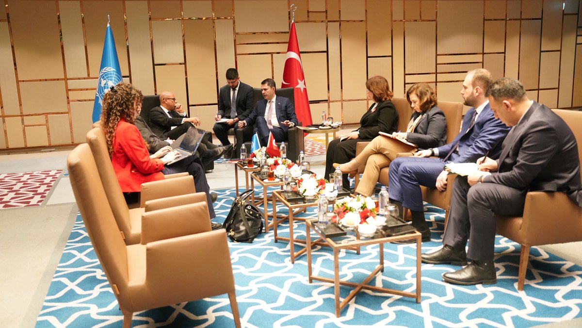 murat_kurum's tweet image. Birleşmiş Milletler İklim Değişikliği Çerçeve Sözleşmesi İcra Sekreteri Sayın Simon Stiell  ile COP31 kapsamında bir görüşme gerçekleştirdik.

COP31’in hazırlık süreci, küresel beklentiler ve ülkemizin öncelikleri noktasında istişarelerde bulunduk. 

Konferansın hazırlık…