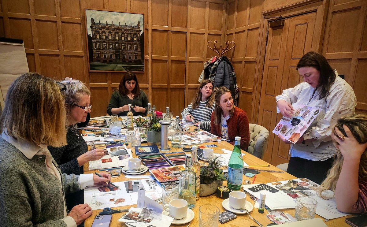 Aleksandra J. Hannah tweet media