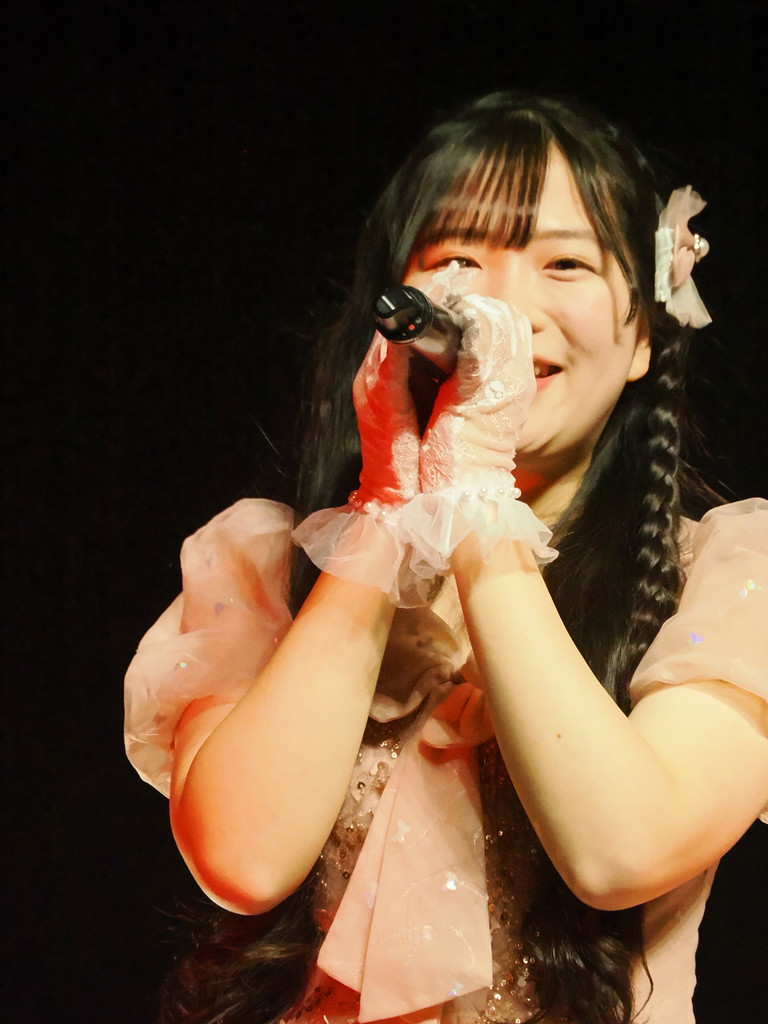 本日のランドマークホールでのライブ。 ひとみちゃん。 時間切れとかで