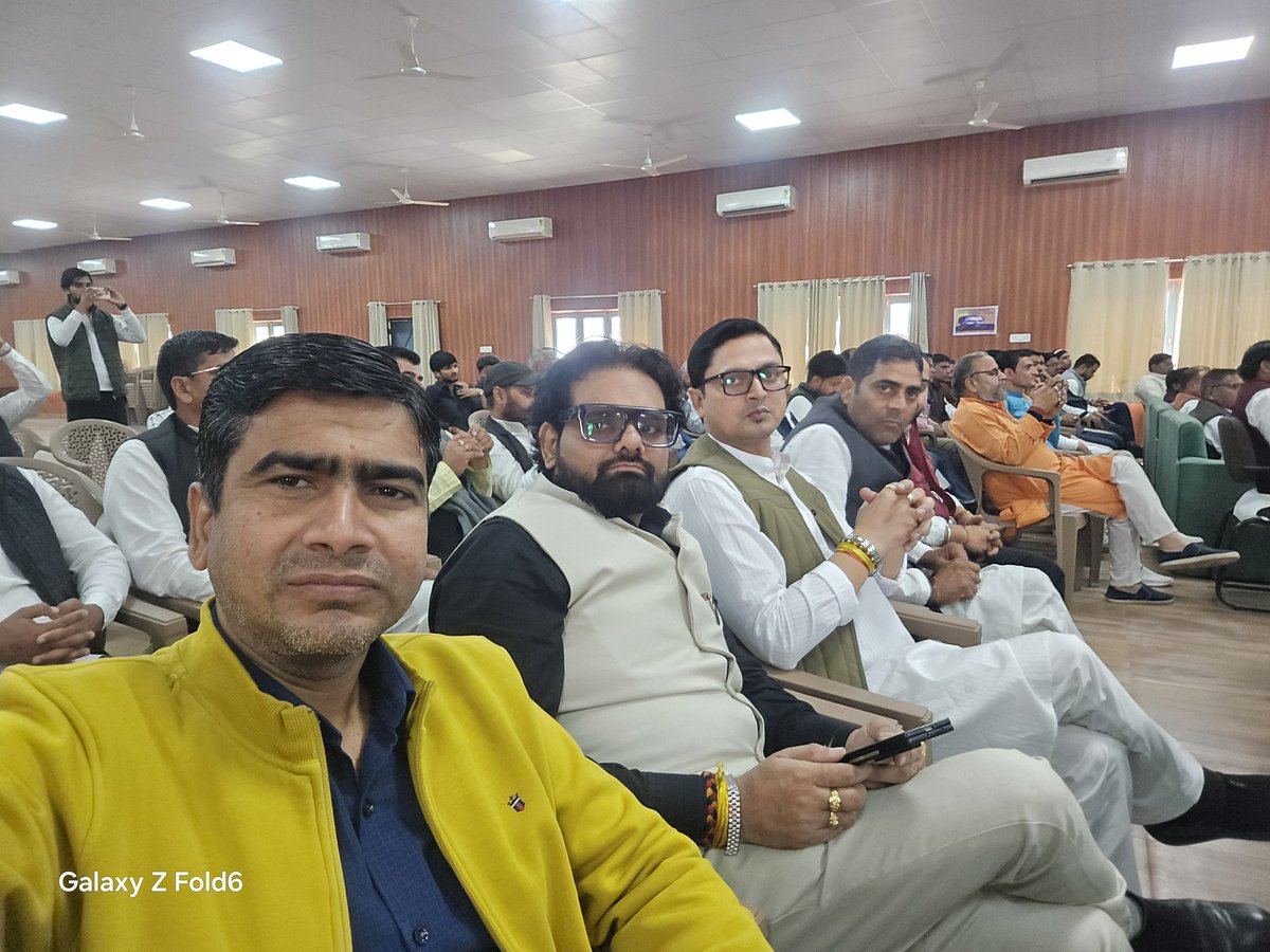 Ashish Dubey 🇮🇳 tweet media