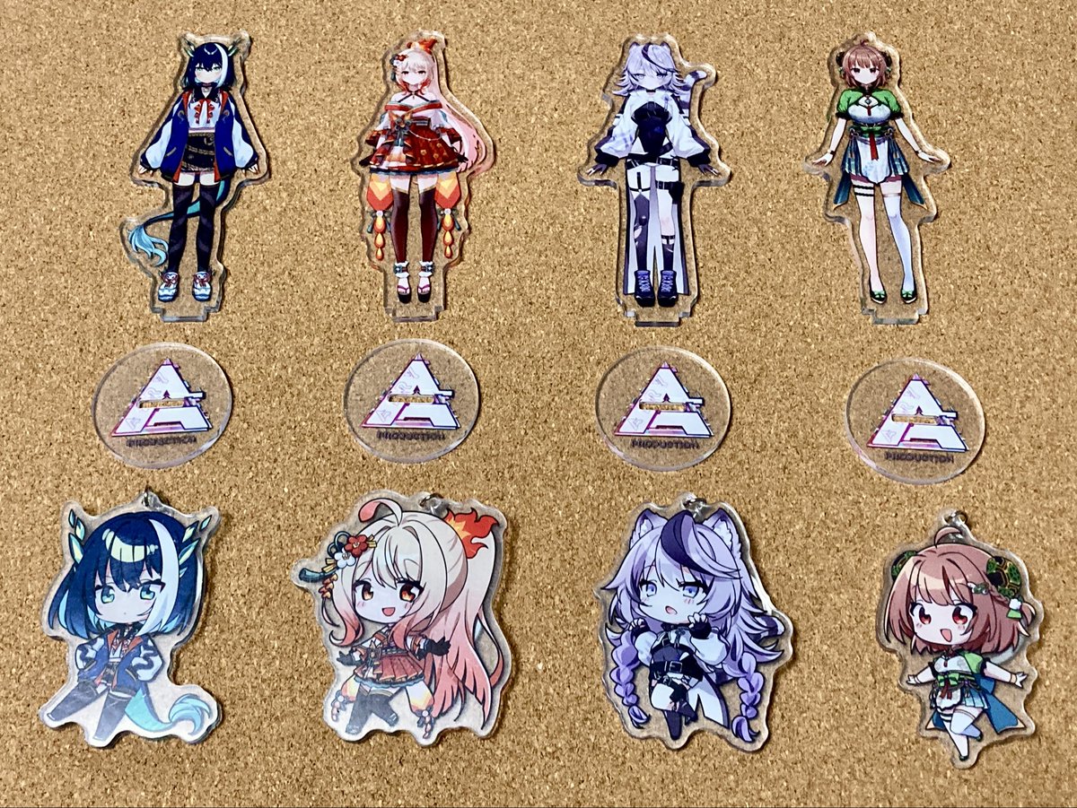 アクスタとSDアクキー来た！ ジルティの縮尺間違ってない？？ なんか