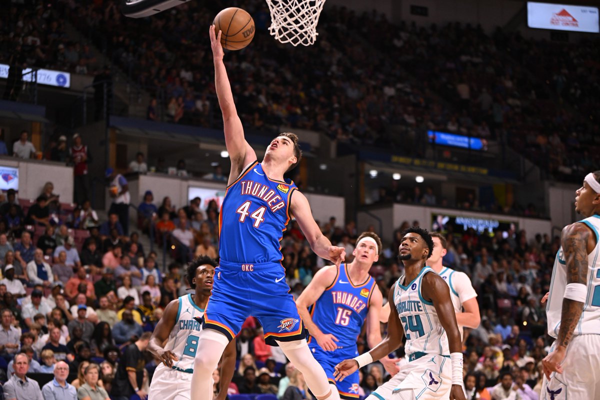 sportklub's tweet photo. IGRAJ, MOMAK!
Briljantna partija Nikole Topića u drugoj utakmici za razvojni tim Oklahome: https://t.co/P3yDi1890V
#okc #thunder #topic #nikolatopic #nba #gleague https://t.co/BiBzlI6Azw