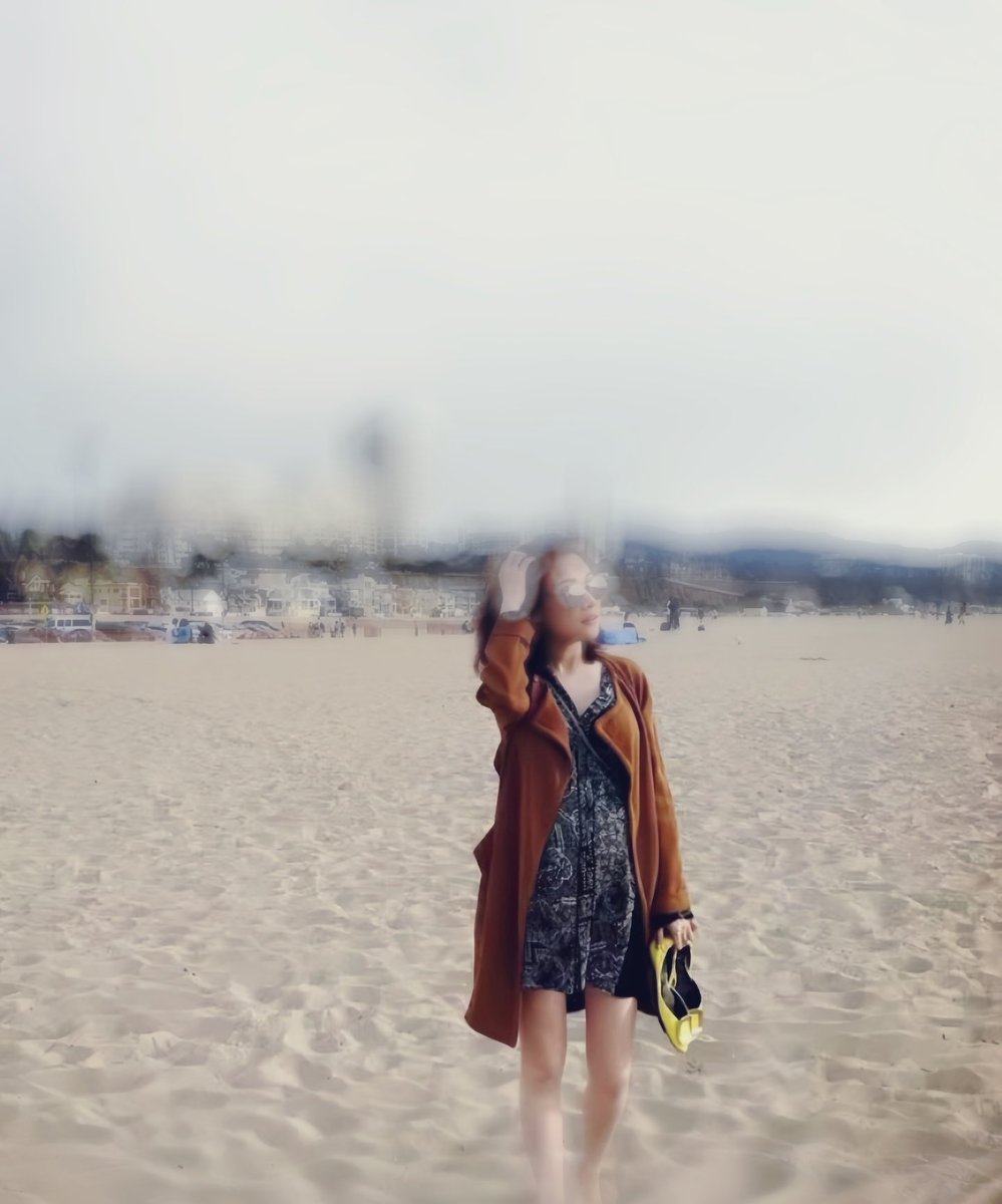 Playfulwify tweet media