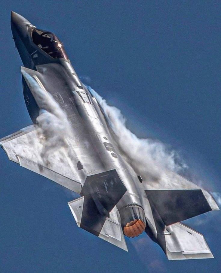 🚨Alert: US Declares National Emergency Alert Over El Paso, Texas, on the Mexican border. So far no official word on why!! The War Against Narco Terrorist in Mexico is about to begin!!🔥