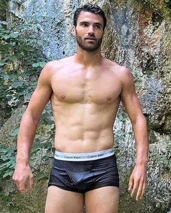 ShuiX14164's tweet photo. Il pacco di Andrea Pellegrino
#Tennis #bulge #Italia https://t.co/Q2AV4IzUu4