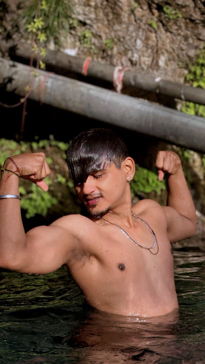 wann_b_diff's tweet photo. Hard work looks better when it’s a little dangerous…

#BodyFlex #GymLife #IndianFitness #Transformation #Aesthetic #FitnessMotivation #gay #desi #nude 
#นับใหม่ทั้���ประเทศ #chudai https://t.co/Bt2OSgdog1