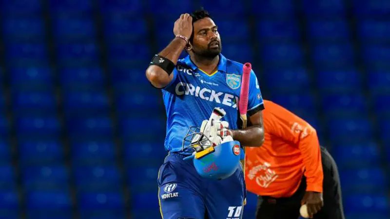 श्रीलंका के खिलाड़ी ने भारतीय क्रिकेट खिलाड़ियों पर लगाया गंभीर आरोप।

श्रीलंका के बल्लेबाज भानुका राजपक्षे ने आरोप लगाया कि :– 
                       “भारतीय क्रिकेट टीम के खिलाड़ी जो बैट का इस्तेमाल करते है,वो बाकी क्रिकेटरों के तुलना में बेहतर क्वालिटी के होते है और ऐसा लगता