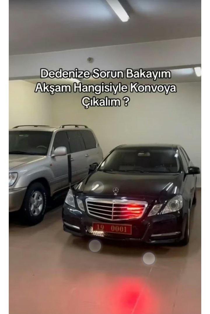 gundogdu_uyan's tweet photo. Ah ah yeni İçişleri Bakanının oğlu baba valiyken neler yapmış

Polise kafa tutmuş biri şimdi neler yapar kimbilir
Kibirin batsın şımarık

Mustafa Çiftçi İskilipli Atıf'ın ölüm gününde mezarını ziyaret etmiş
Biri "Vatan haini anan da vatan hainidir"demiş adam beraat etmiş
+++ https://t.co/UTbFKS80xX