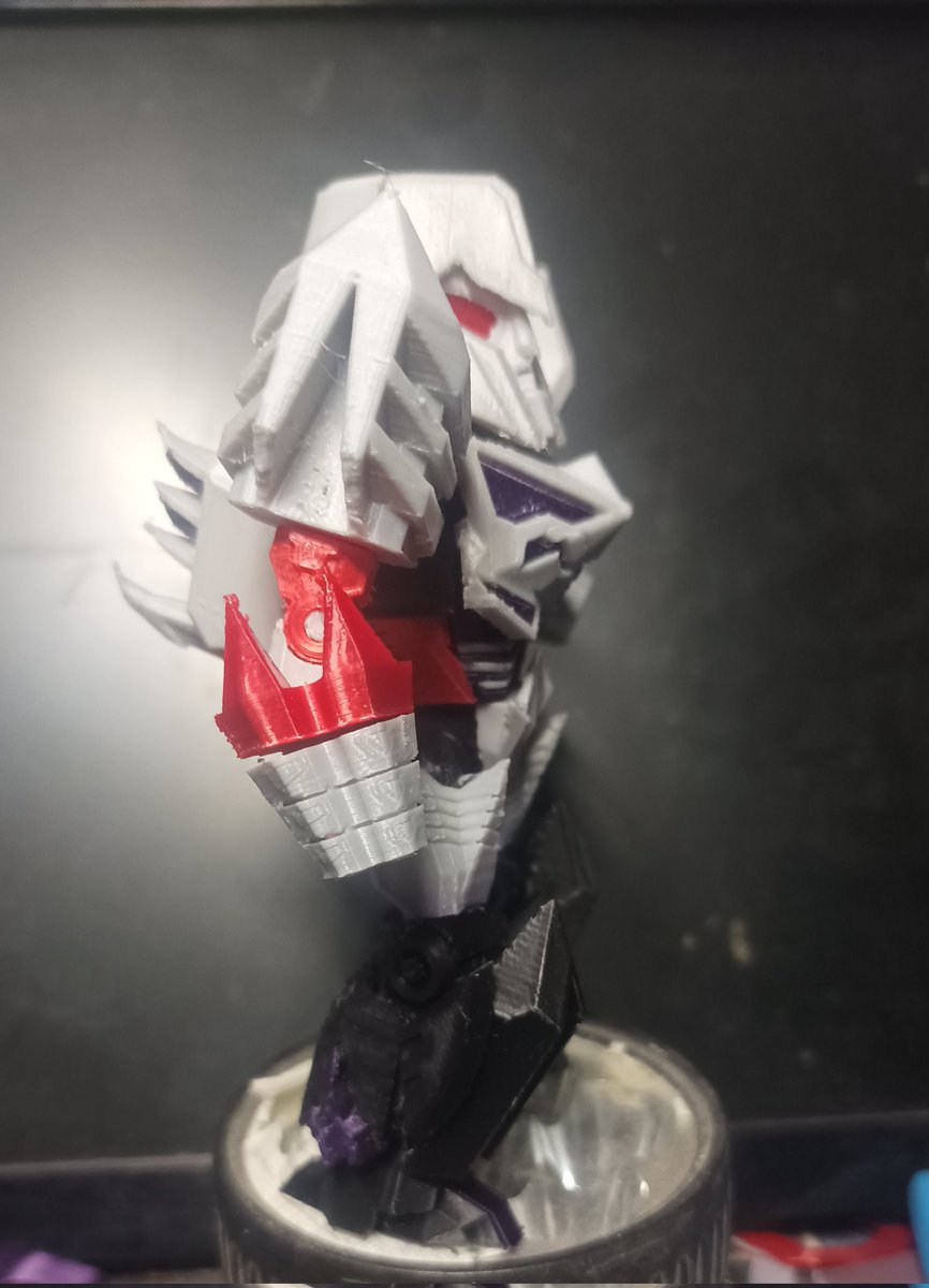 Ambus0399's tweet image. Andd we're almost there!
#Megatron is sooo close to finally see the daylight
#Transformers #FallOfCybertron #3dmodeling #toydesign #chibi #SD