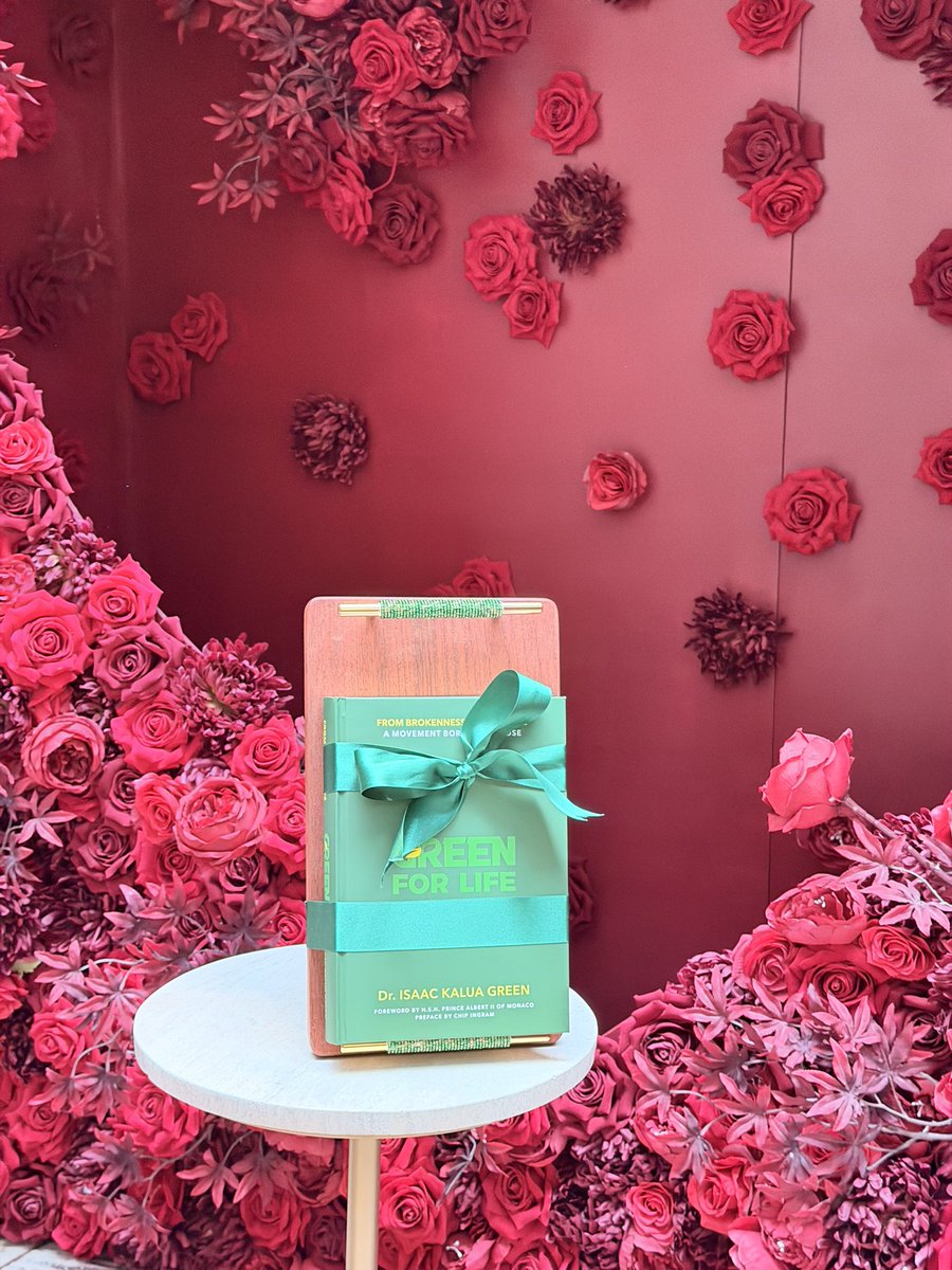 IsaacKalua's tweet photo. Valentine is easy when life is soft.
Real love is what you do when life is hard.
Love is not flowers for a day.
Love is stewardship for life.
Green for Life.
#GreenForLife #LoveIsALife #MPRLeadership #ValentinesDay https://t.co/Mq1jW4JMXK
