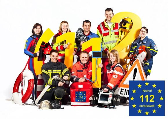 🚒 Heute ist Tag des europäischen Notrufs. 🚑️ 

Seit 2009 macht der Tag immer am 11. Februar auf die #Notrufnummer 112 aufmerksam. 📞 

Die gilt in ganz Europa und kann gebührenfrei angerufen werden. Die Leitstellen sind täglich rund um die Uhr besetzt.
