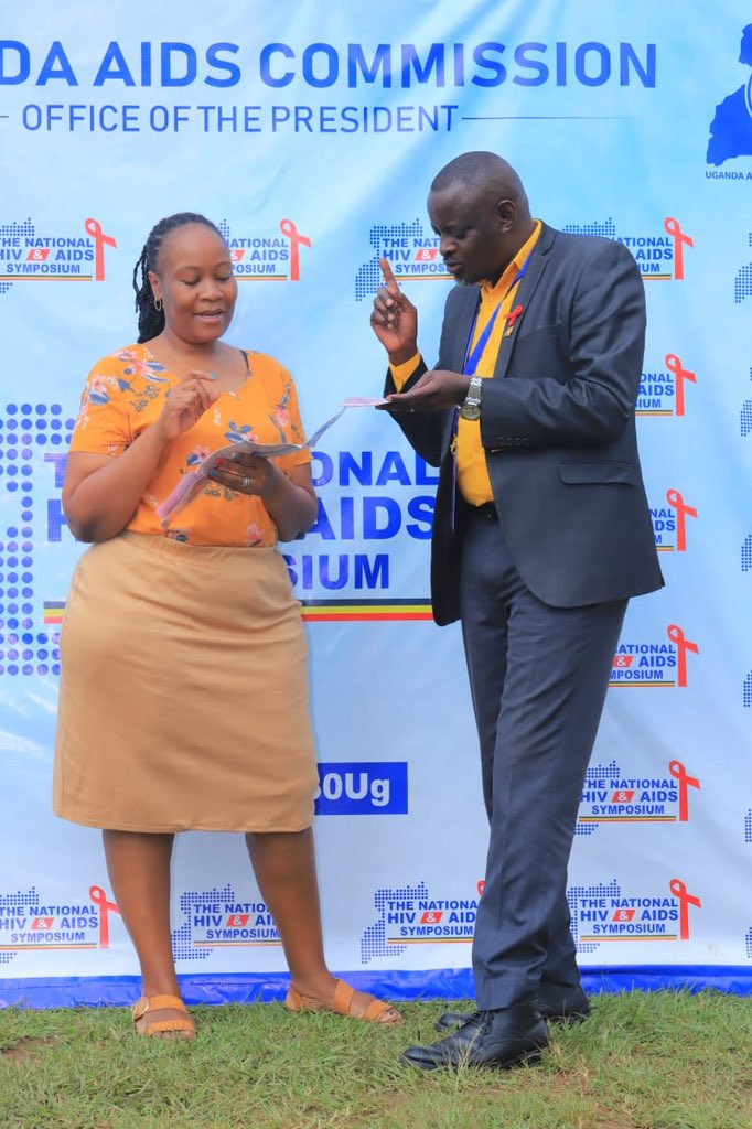 Kachainamedia's tweet photo. "We checked the status, got a clean slate, now we're ready for a love-filled Valentine’s Day! 😍💉 . You can also choose to use ABC Abstain , Be Faithful or use Condom” #Kachaina

#EndAIDS2030 @aidscommission  @MinofHealthUG . #ValentinesLove . @Kachainamedia https://t.co/cqjnxhhBjh
