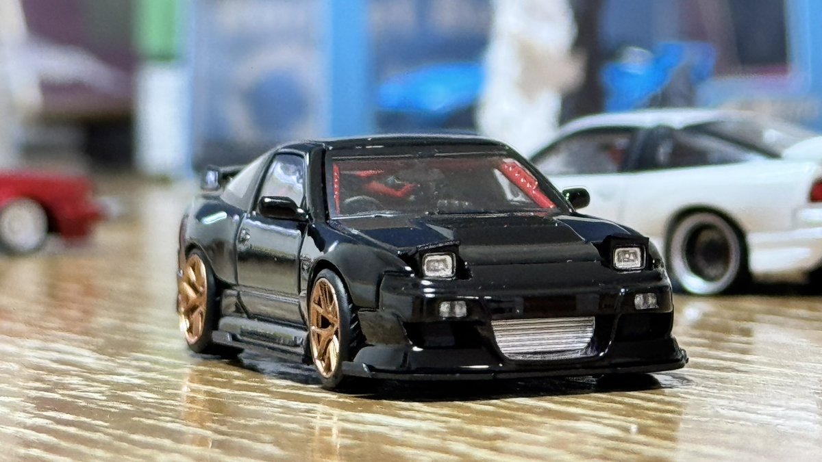 買い物から帰って来て他のmicro turboの180SXにホイールを付け変えて