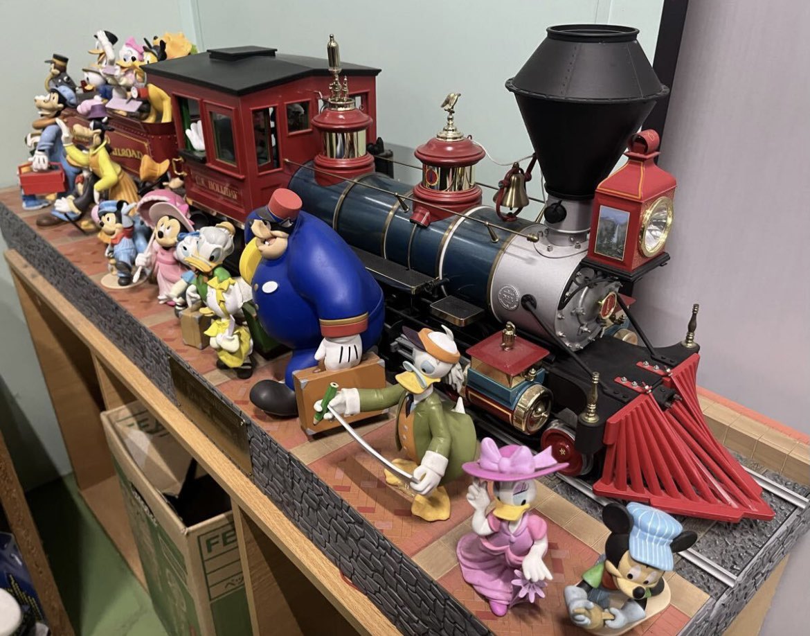 ヤフオクにて、出品していた ディズニートレイン と 5インチゲージ