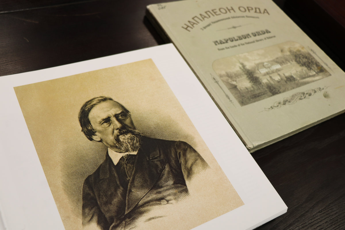 Карандашом и нотами: 219 лет со дня рождения Наполеона Орды
Наполеон Орда - знаменитый художник, композитор, пианист, писатель, занявший особое место среди выдающихся общественных и культурных деятелей не только Беларуси, но и всего мира.